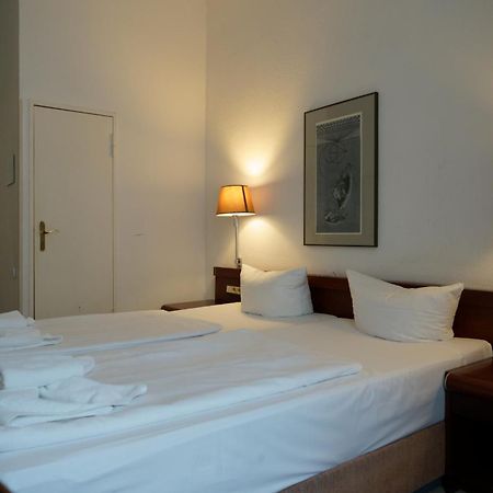 Hotel Pension Xantener Eck Berlín Exterior foto